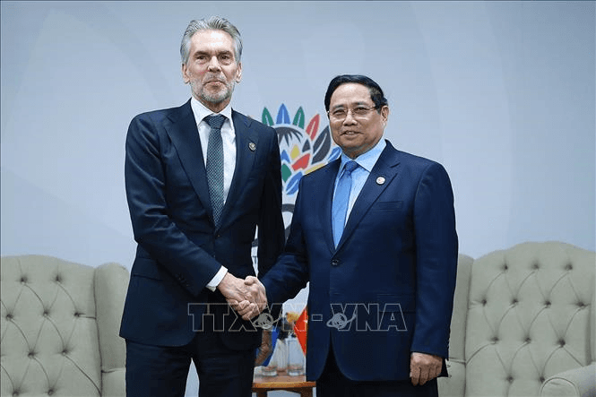 Thủ tướng Phạm Minh Chính gặp Thủ tướng Hà Lan và Thủ tướng Singapore nhân Hội nghị G20