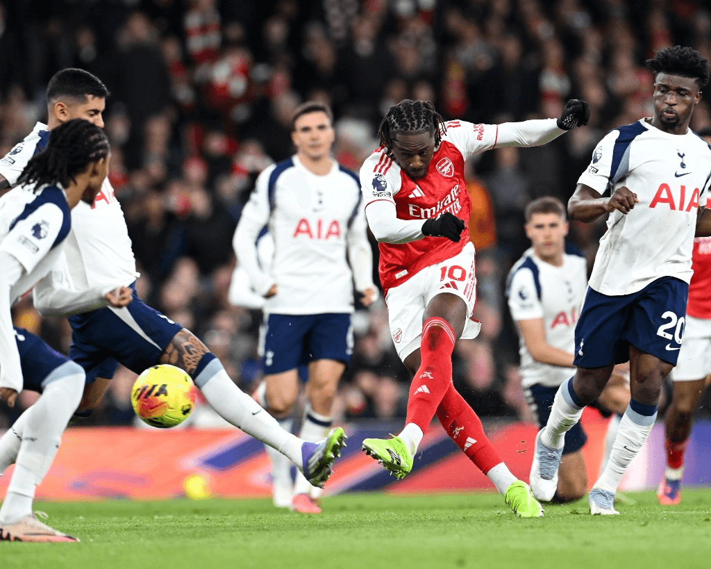 Tin thể thao (24-11): Arsenal đè bẹp Tottenham, Real vất vả kiếm 1 điểm