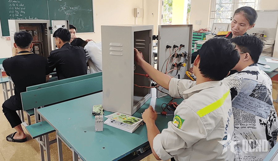 Gỡ vướng cho thẻ học nghề
