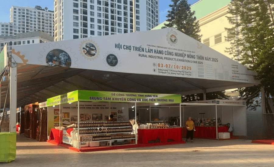 Hội chợ triển lãm hàng công nghiệp nông thôn năm 2025 thu hút gần 150 tổ chức, doanh nghiệp