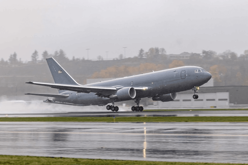 Quân sự thế giới hôm nay (27-11): Không quân Mỹ mua thêm 15 máy bay tiếp nhiên liệu KC-46A Pegasus