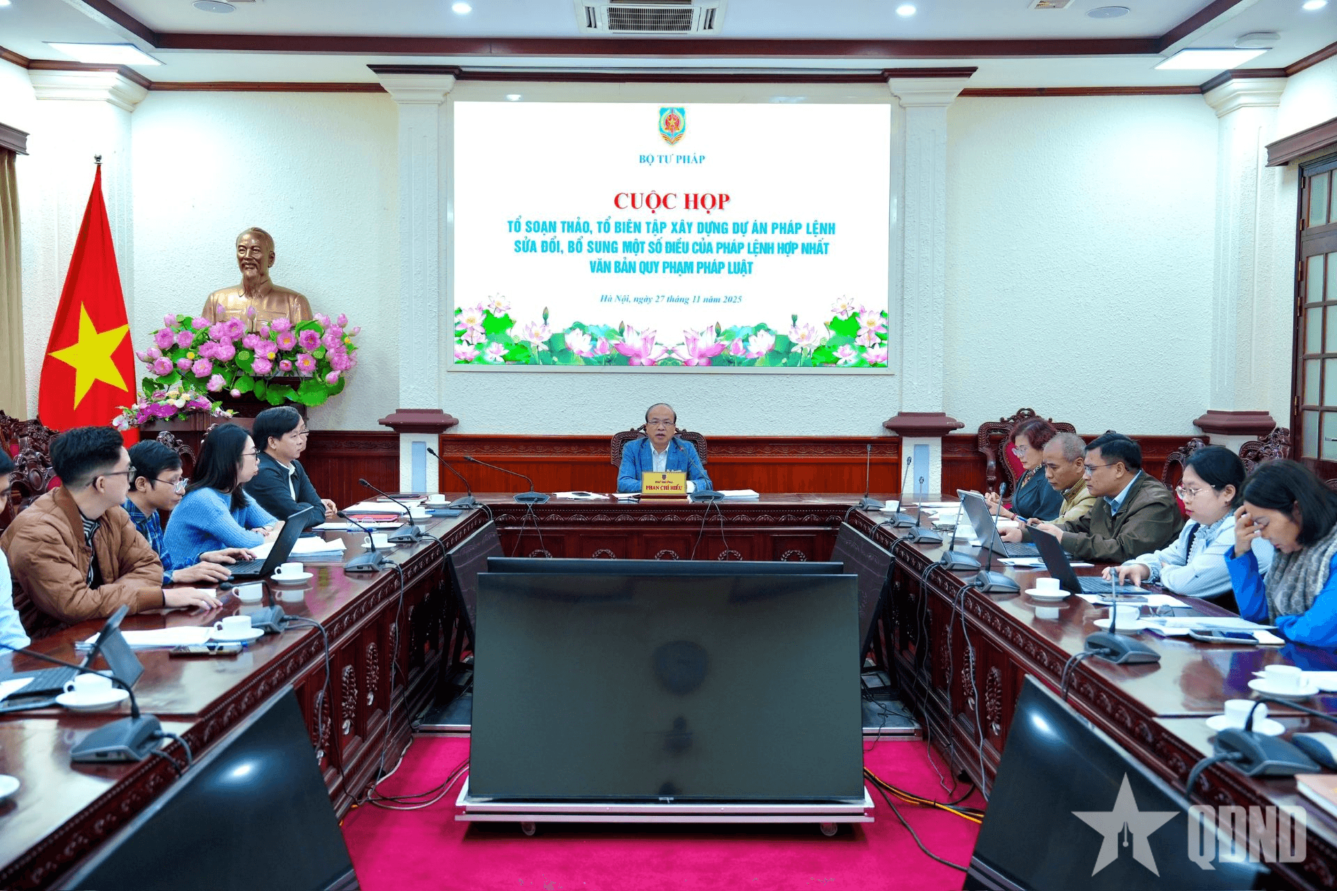 Bộ Tư pháp: Không nên rút ngắn thời hạn hợp nhất văn bản