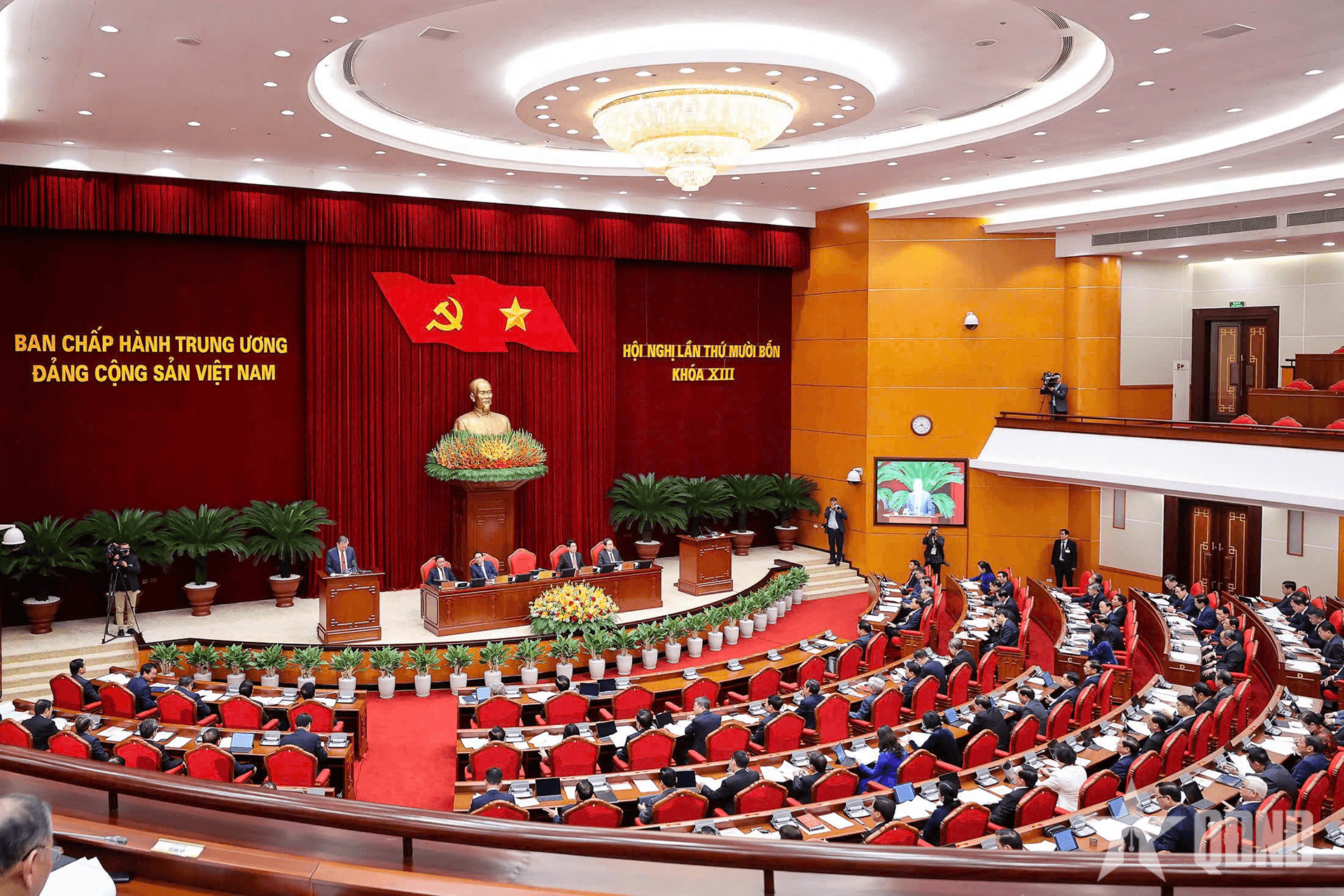 Đập tan chiến dịch xuyên tạc cán bộ trước thềm Đại hội Đảng - Bài 1: Mưu đồ “bôi đen” cán bộ, phân hóa tổ chức