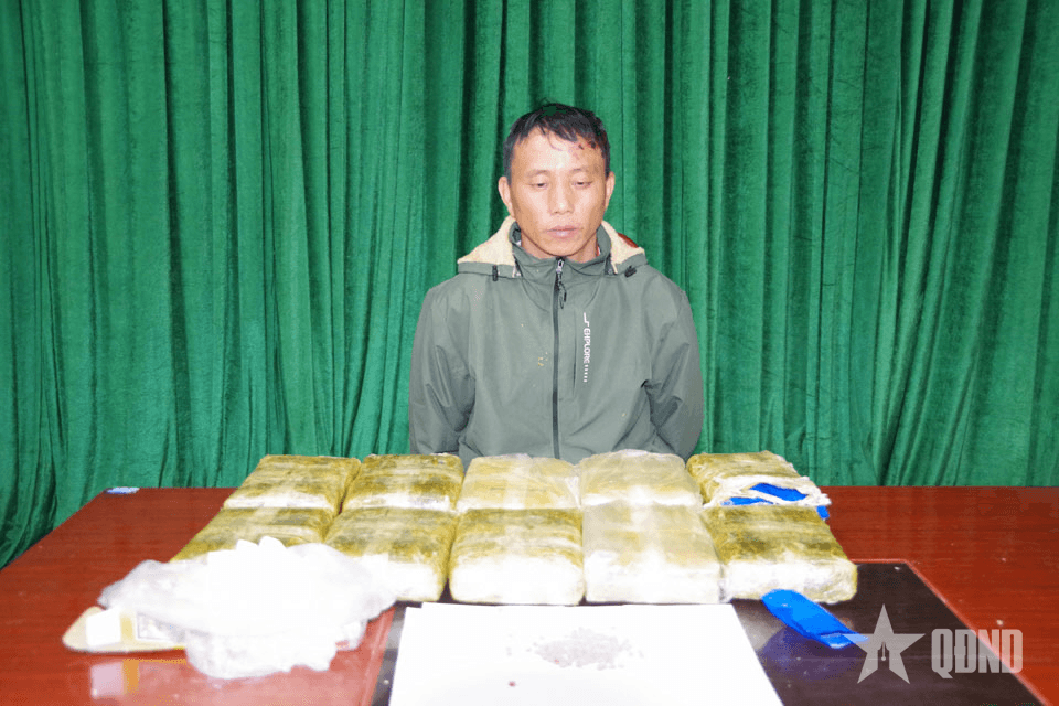 Điện Biên: Bắt quả tang đối tượng mua bán 60.000 viên ma túy tổng hợp, 300 gram heroin
