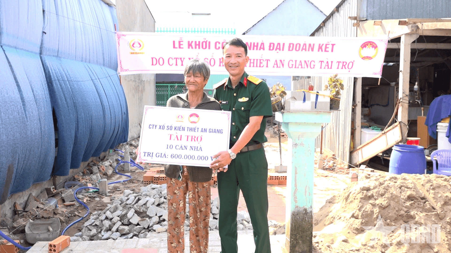 An Giang: Khởi công xây 10 nhà Đại đoàn kết tặng người dân xã An Phú