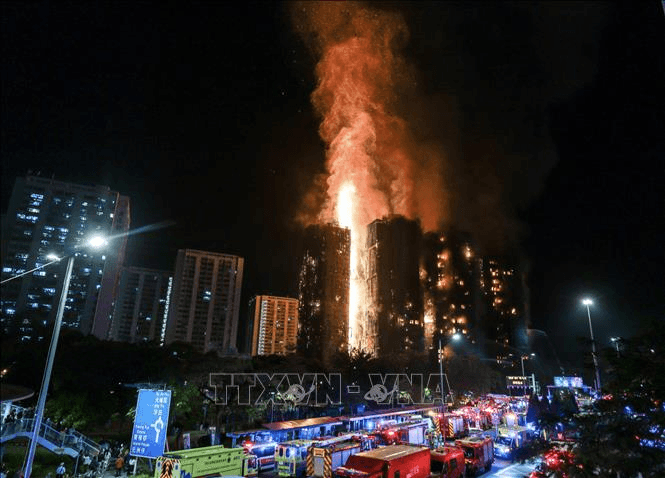 Vụ cháy chung cư ở Hong Kong (Trung Quốc): Số người thiệt mạng vẫn chưa dừng lại