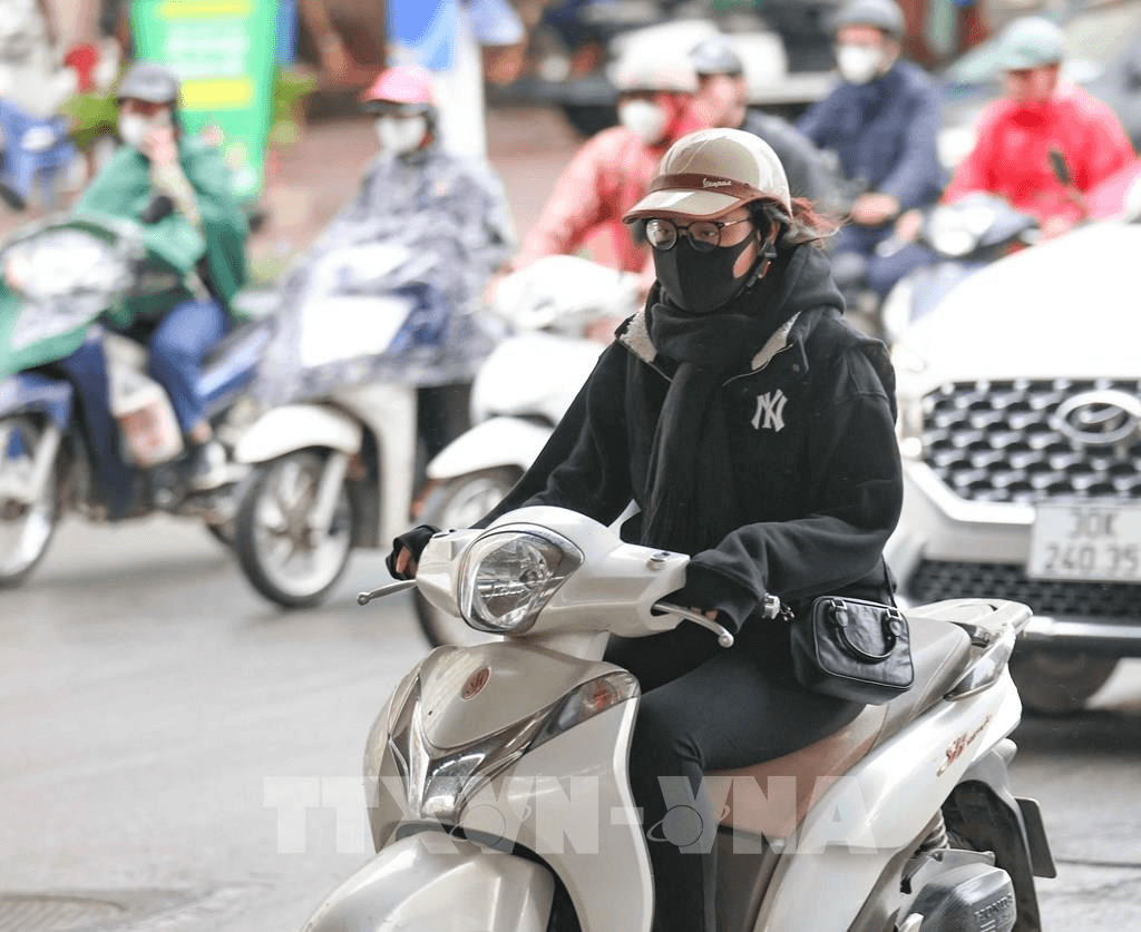 Thời tiết hôm nay (30-11): Bão số 15 di chuyển chậm, Bắc Bộ rét đậm về đêm và sáng sớm