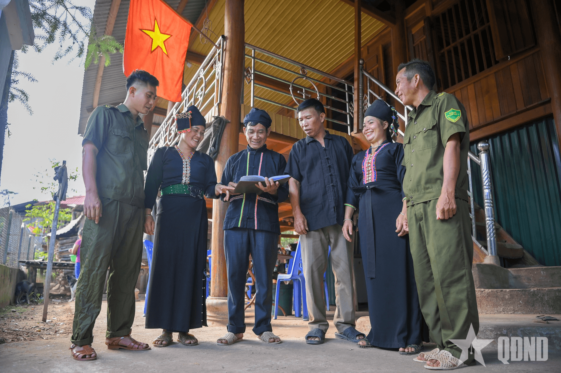 Âm thầm “cuộc chiến” trên không gian mạng ở vùng biên - Bài 3: Vững vàng “phên giậu số”