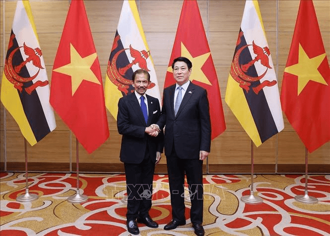 Chủ tịch nước Lương Cường chủ trì chiêu đãi cấp Nhà nước Quốc vương Brunei