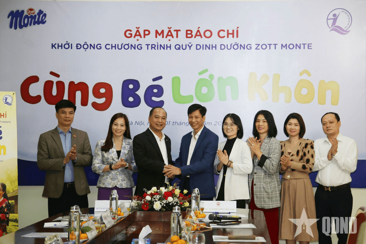 Khởi động chương trình Quỹ dinh dưỡng hỗ trợ trẻ em vùng cao