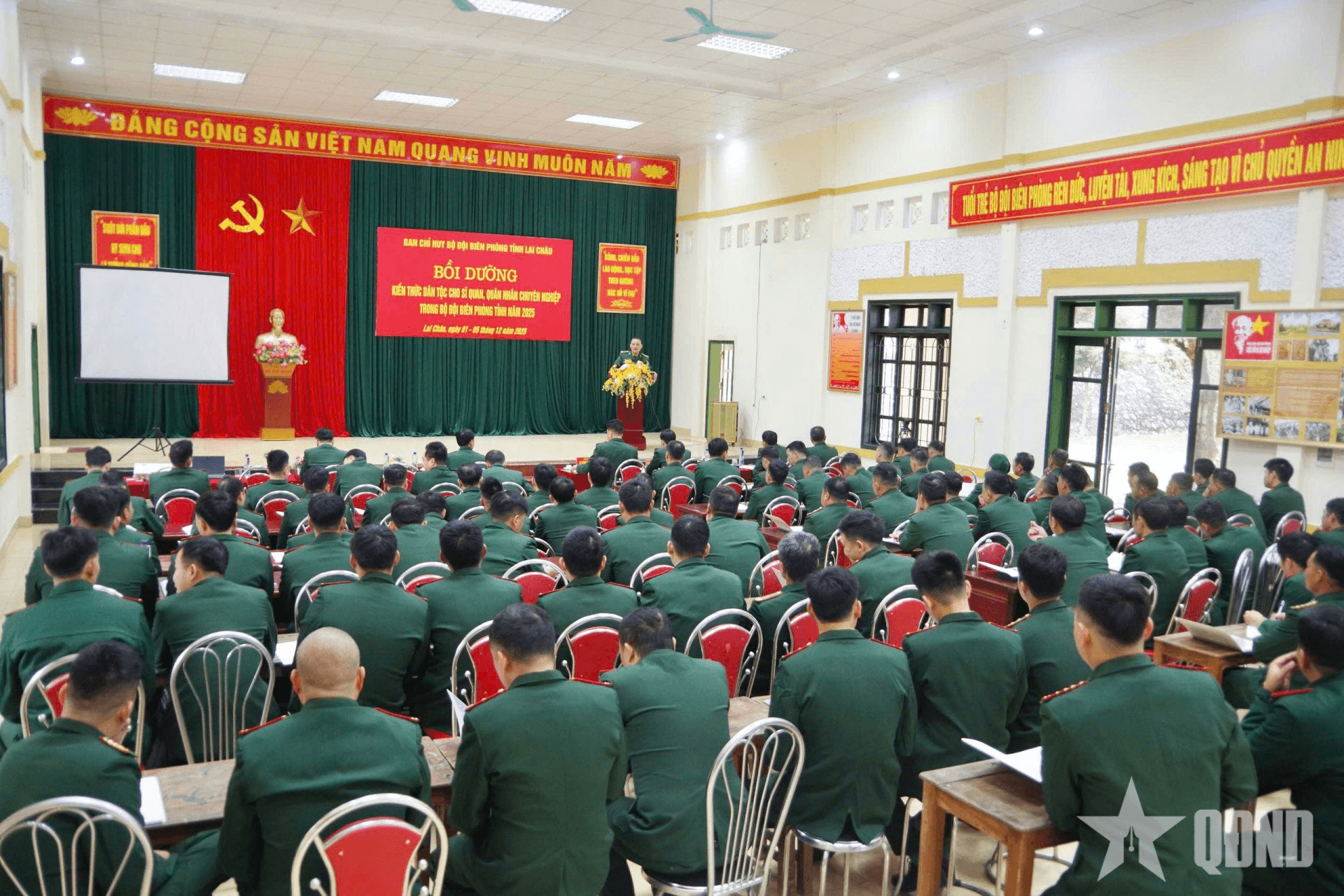 Bộ đội Biên phòng tỉnh Lai Châu bồi dưỡng kiến thức dân tộc cho các đối tượng