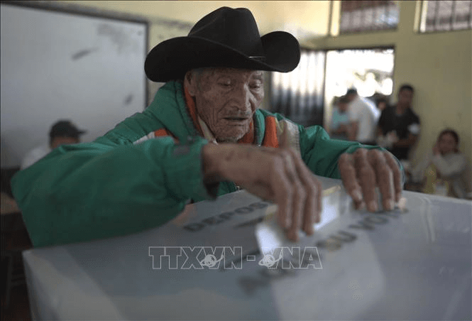 Tổng tuyển cử tại Honduras