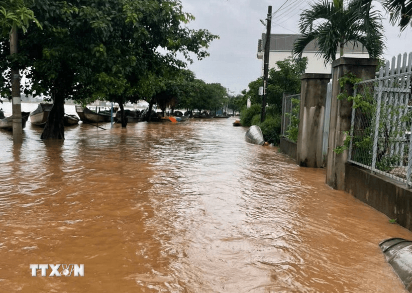 Từ đêm 2-12 đến ngày 5-12, Trung Bộ có nơi mưa rất to