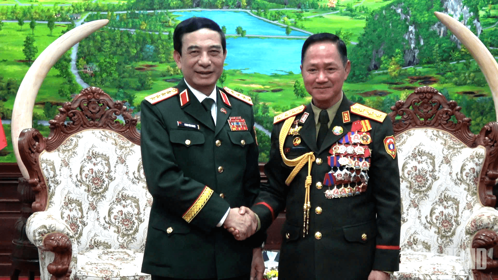 Đại tướng Phan Văn Giang hội kiến Bộ trưởng Bộ Quốc phòng Lào