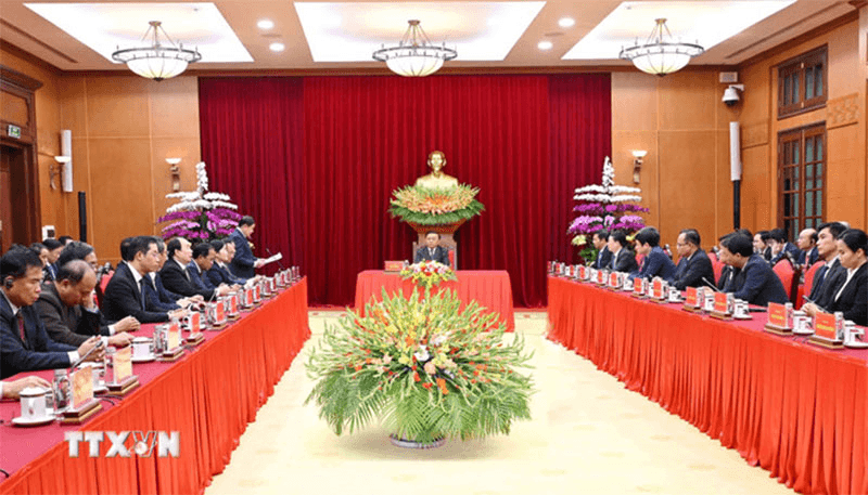 Thường trực Ban Bí thư Trần Cẩm Tú tiếp đoàn cán bộ cao cấp Đảng Nhân dân Cách mạng Lào