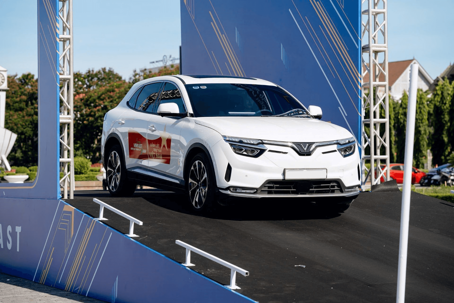 Sau 80.000km “thực chiến”, chuyên gia tiết lộ loạt ưu thế của xe điện VinFast