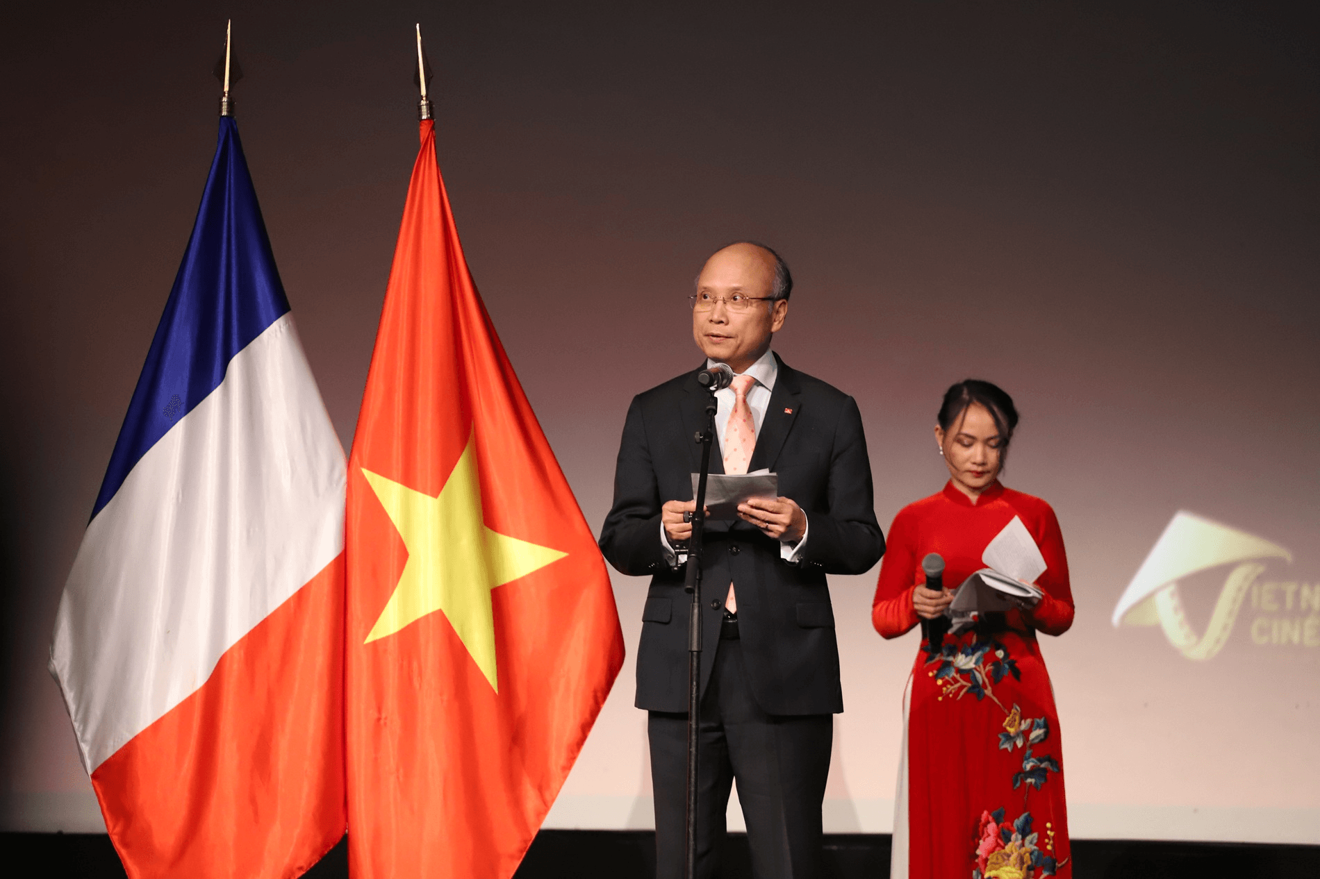 Khai mạc Tuần lễ “Điện ảnh Việt Nam - Hành trình ánh sáng” tại Paris