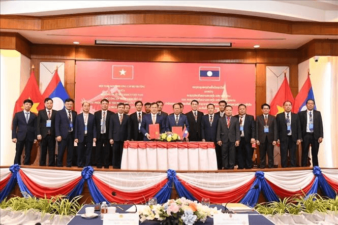 Hội nghị song phương cấp Bộ trưởng giữa Bộ Công an Việt Nam và Bộ Công an Lào