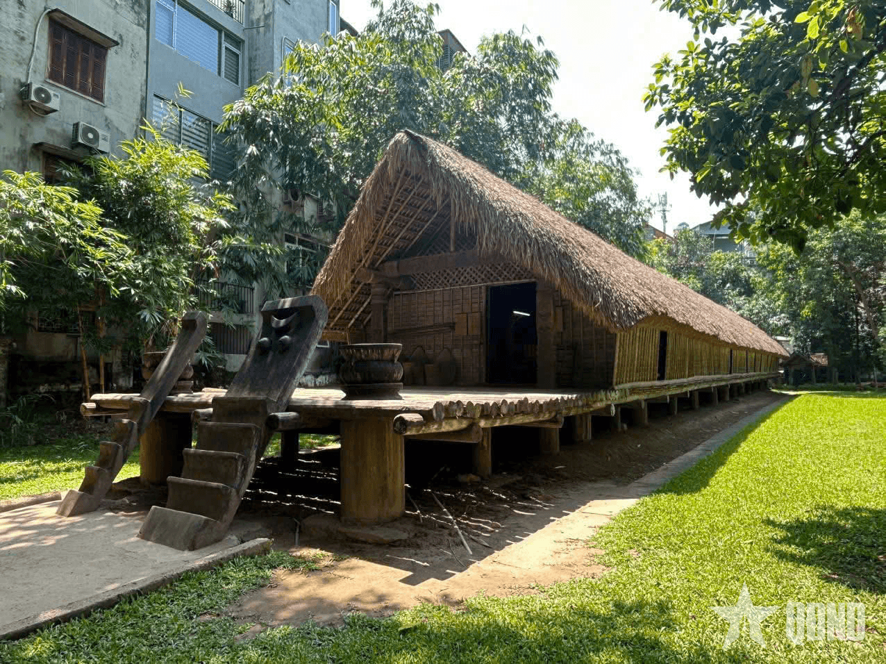 Không gian văn hóa Ê Đê được tái hiện sinh động tại Bảo tàng Dân tộc học Việt Nam