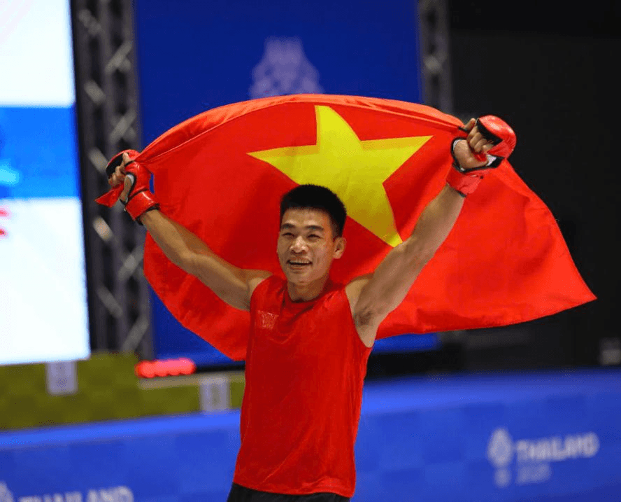 Trần Ngọc Lượng giành huy chương vàng thứ 2 cho MMA Việt Nam tại SEA Games 33