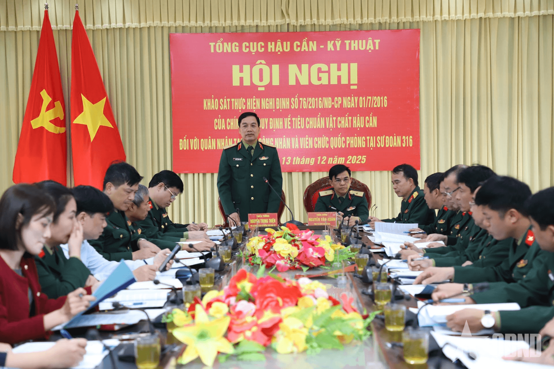 Khảo sát việc bảo đảm tiêu chuẩn vật chất hậu cần tại Quân khu 2