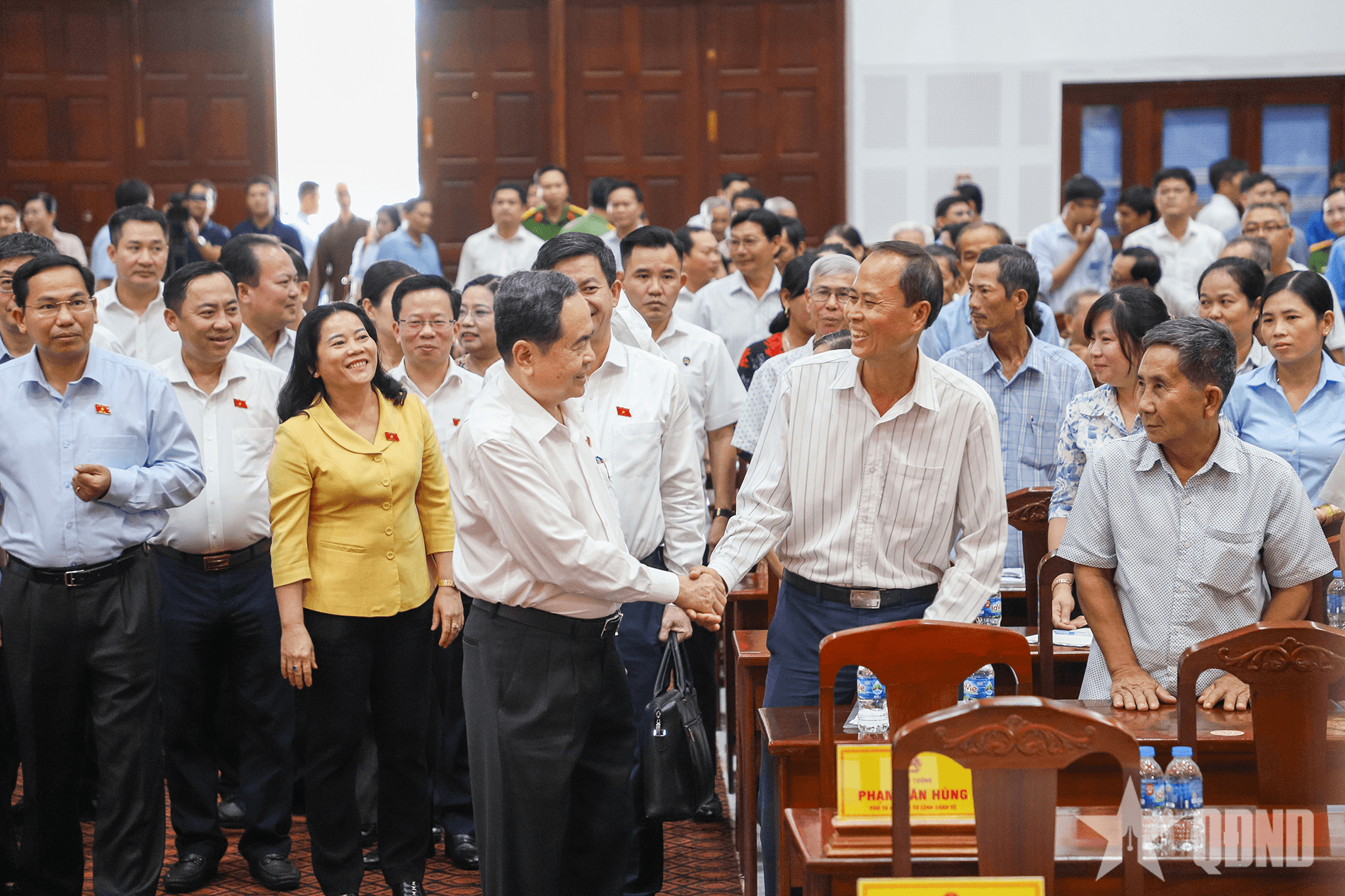 Chủ tịch Quốc hội Trần Thanh Mẫn tiếp xúc cử tri tại Cần Thơ