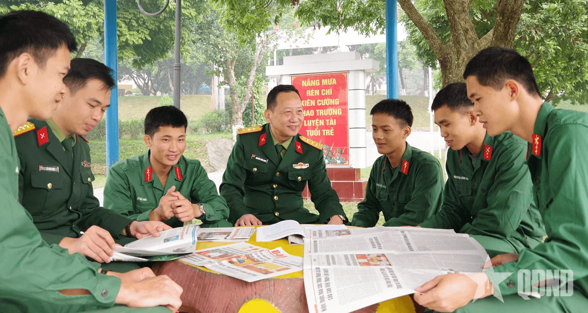 Giảm họp để bám nắm cơ sở