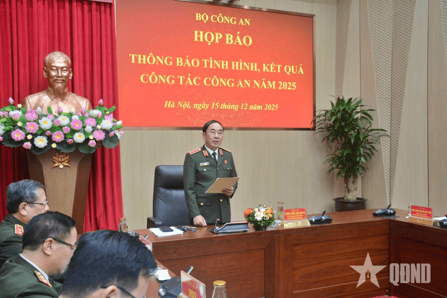 Tập trung xây dựng đội ngũ cán bộ công an liêm chính và kỷ luật