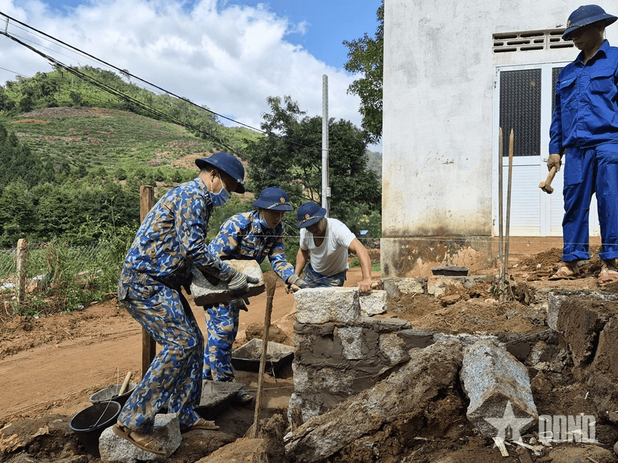 Lữ đoàn 101: Thần tốc hoàn thành “Chiến dịch Quang Trung” xây nhà giúp dân
