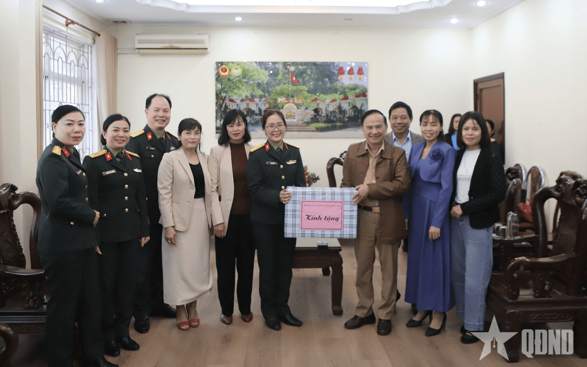 Hội Phụ nữ cơ quan Tổng cục Công nghiệp quốc phòng phối hợp tổ chức các hoạt động chính sách