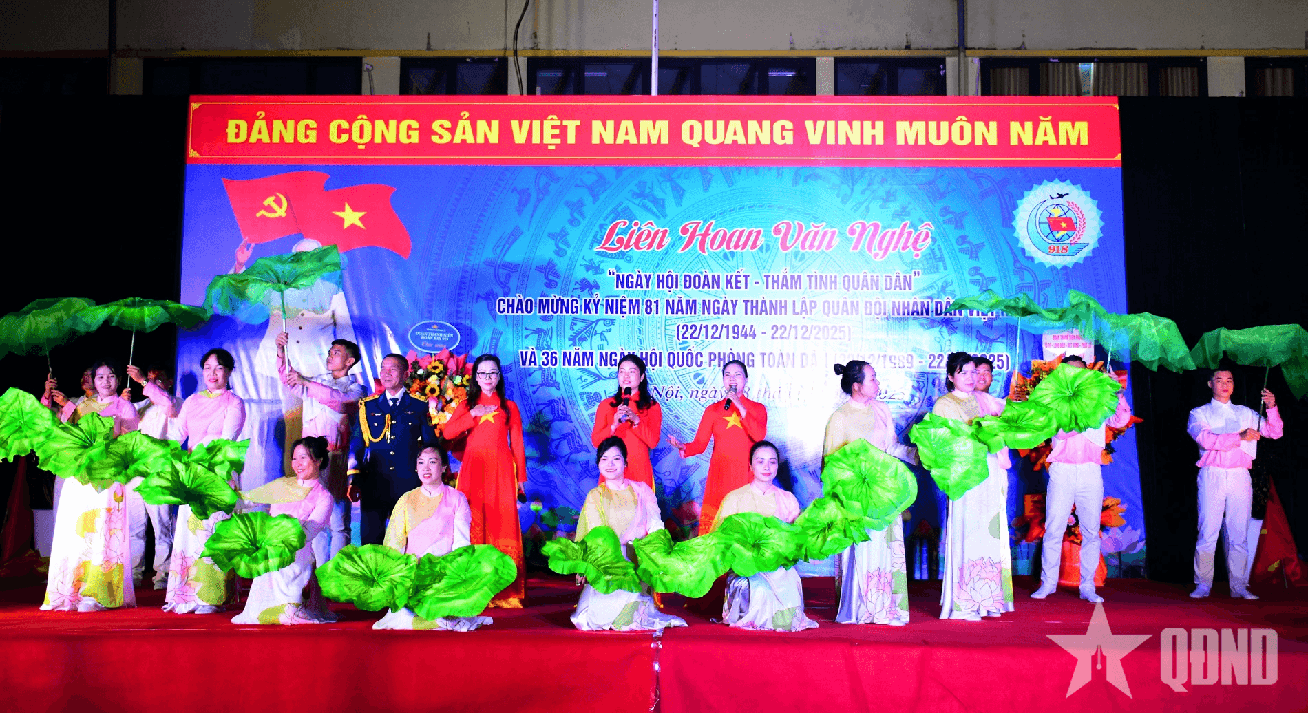 Âm vang tiếng hát “Ngày hội đoàn kết - thắm tình quân dân”