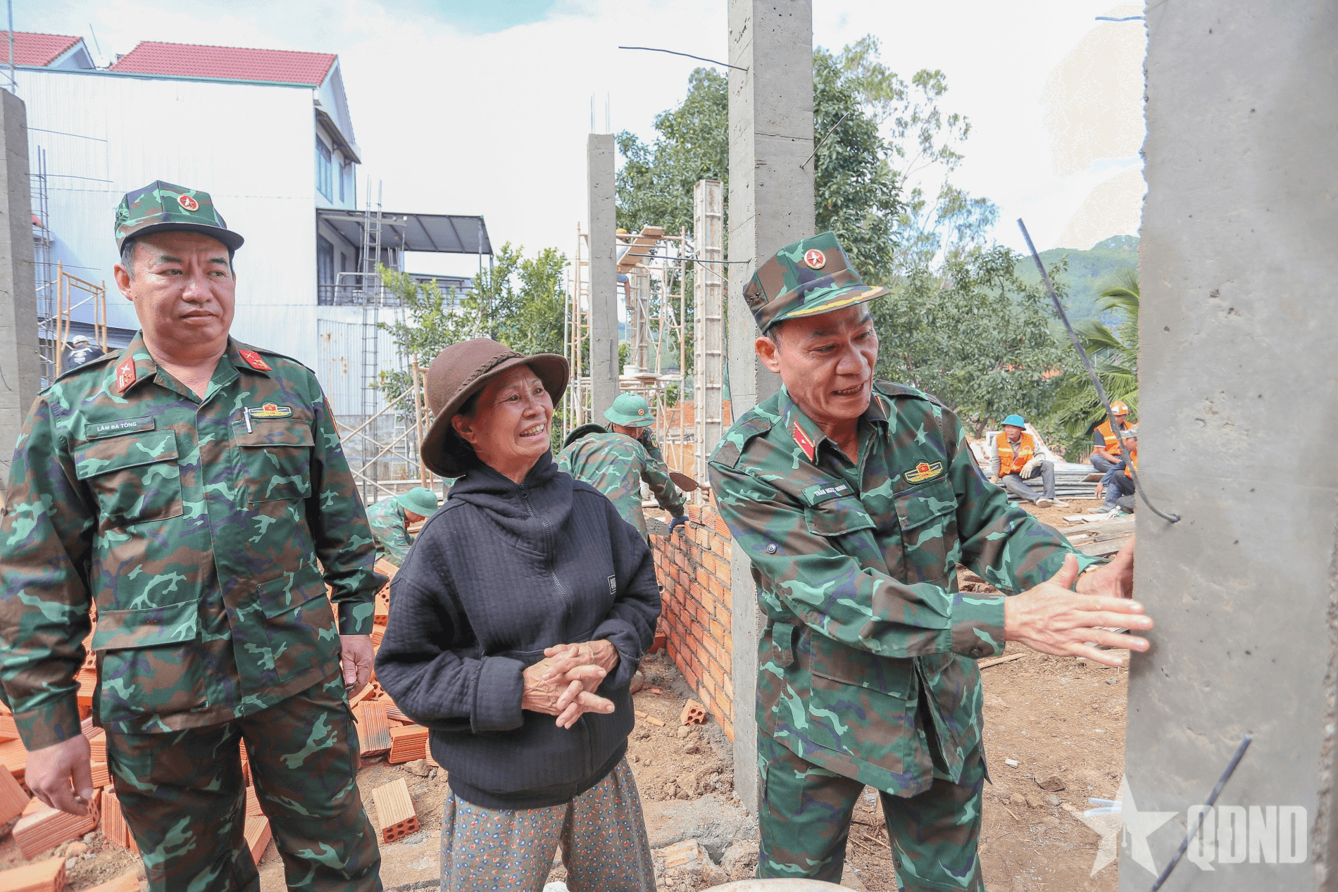 Quân khu 7: Nỗ lực ngày đêm để bà con đón Tết trong căn nhà mới