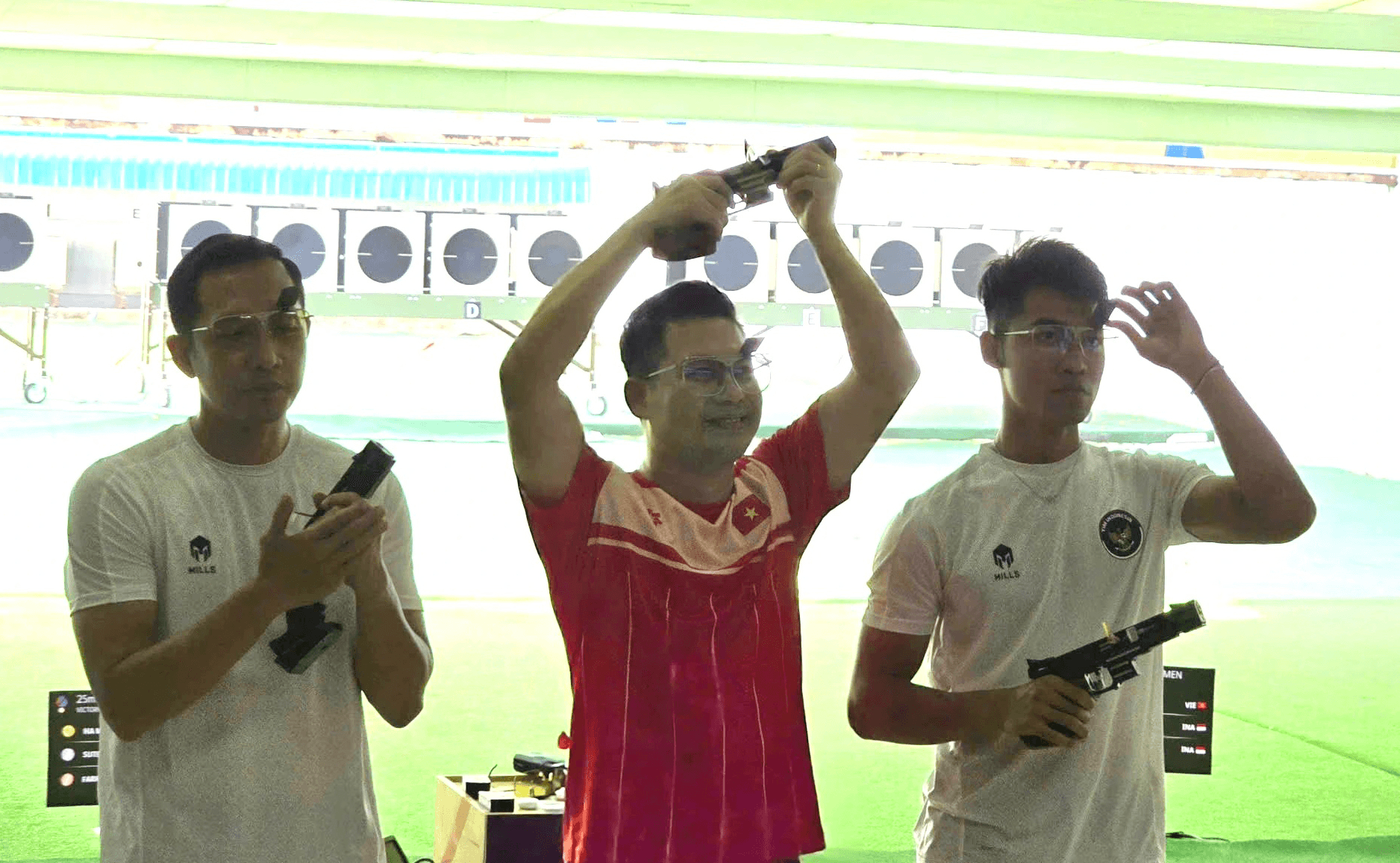 Xạ thủ Quân đội Hà Minh Thành phá kỷ lục SEA Games