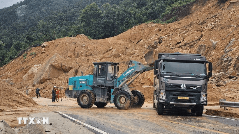 Dự kiến, đoạn qua đèo Khánh Lê (Quốc lộ 27C) sẽ được thông xe vào sáng 23-12