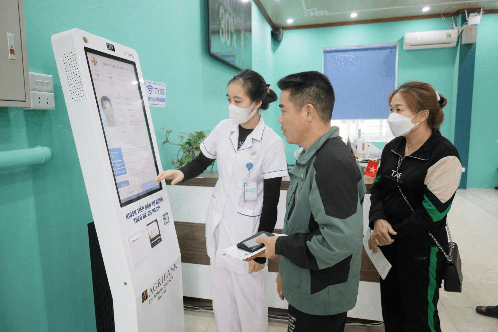 Tăng tốc chuyển đổi số, khám, chữa bệnh thông minh
