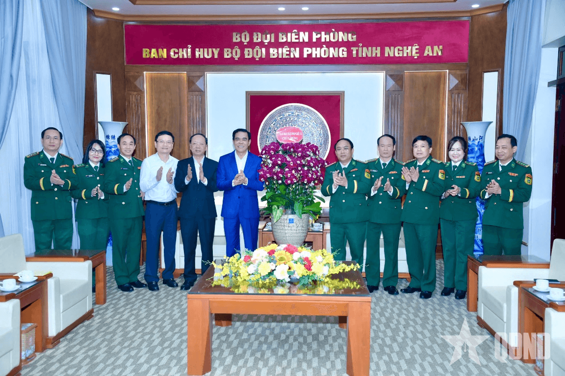 Nghệ An: Thăm, chúc mừng Ban chỉ huy Bộ đội Biên phòng tỉnh nhân Ngày thành lập QĐND Việt Nam