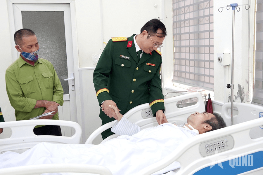 Bộ CHQS tỉnh Quảng Ninh: Hỗ trợ quân nhân mắc bệnh hiểm nghèo có hoàn cảnh khó khăn