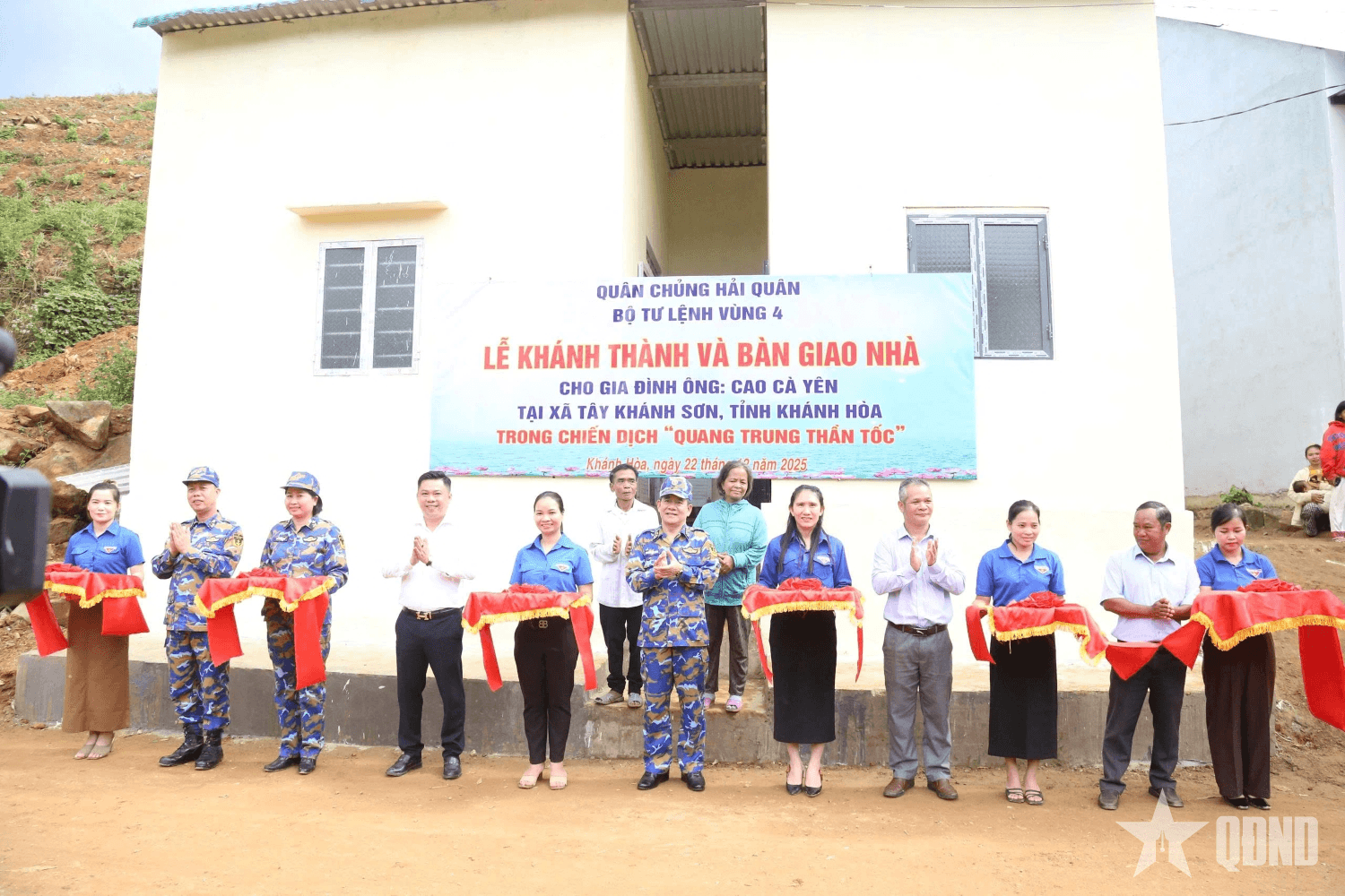 Vùng 4 Hải quân bàn giao căn nhà đầu tiên trong “Chiến dịch Quang Trung”