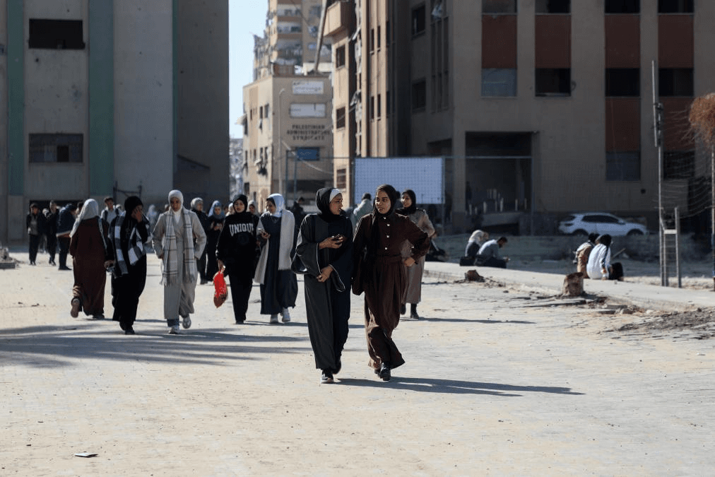 Sinh viên ở Gaza đi học trong niềm hy vọng