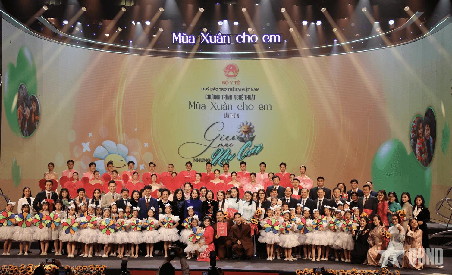 Chương trình “Mùa xuân cho em” lần thứ 19 tiếp nhận hơn 116 tỷ đồng cho trẻ em có hoàn cảnh khó khăn