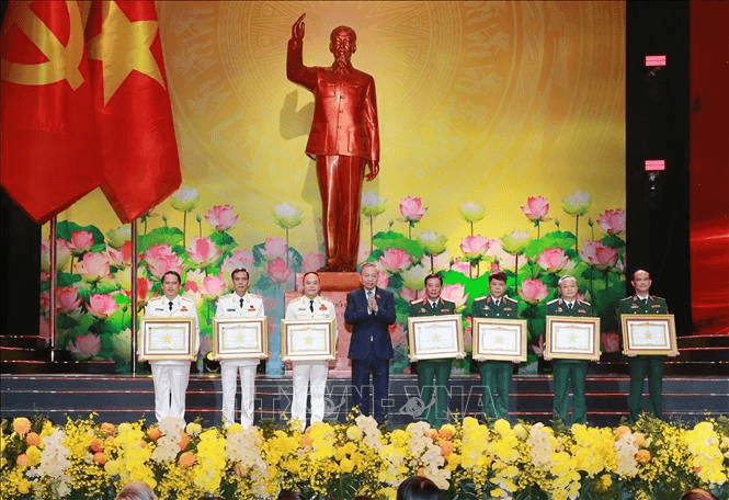 Đại hội Thi đua yêu nước toàn quốc lần thứ XI: Những Anh hùng mang màu xanh áo lính