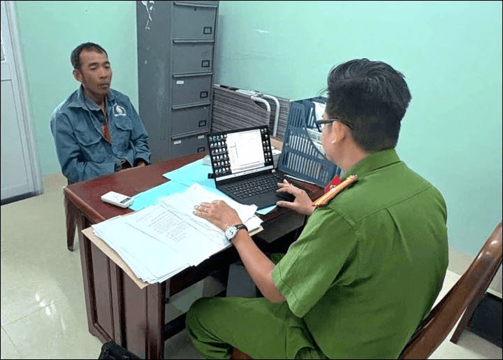 "Lỗ hổng" văn hóa ứng xử nơi công cộng