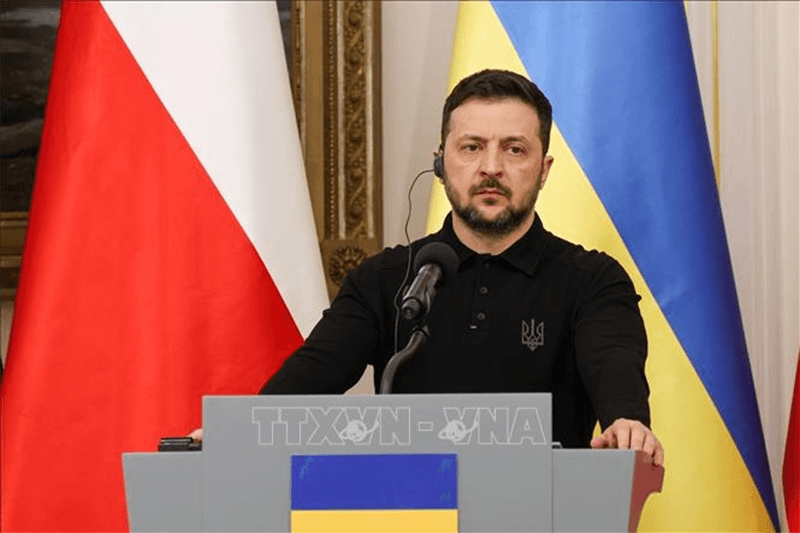 Tổng thống Ukraine muốn thỏa thuận ngừng bắn có sự tham gia của 4 bên