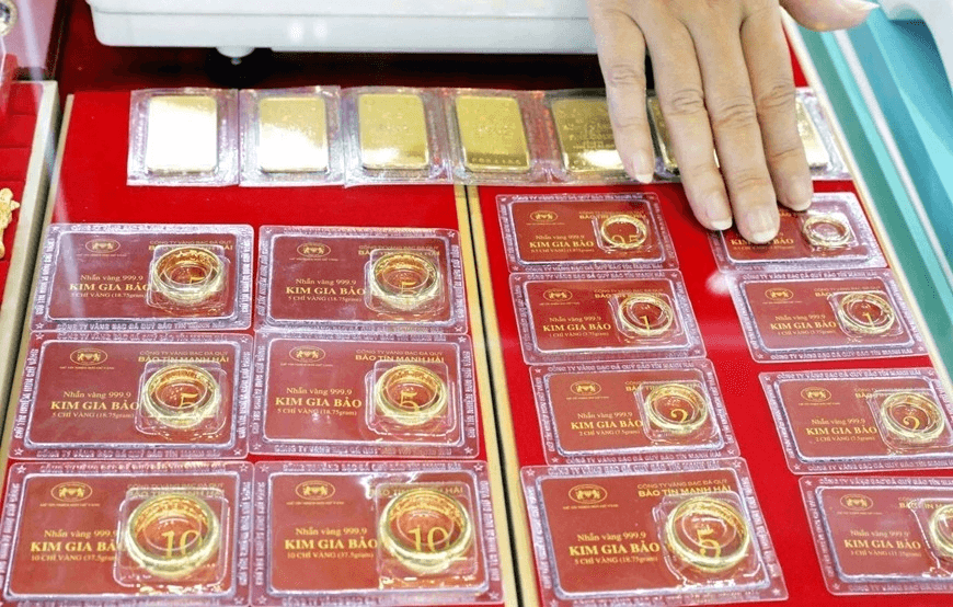 Giá vàng hôm nay (trưa 29-12): Vàng miếng, vàng nhẫn quay đầu giảm sâu