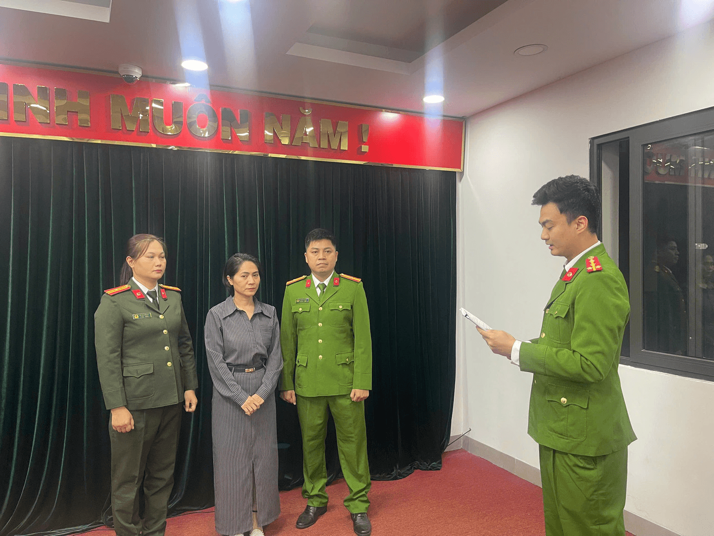 Khởi tố, bắt tạm giam Giám đốc công ty tổ chức chương trình "Về đây bốn cánh chim trời"