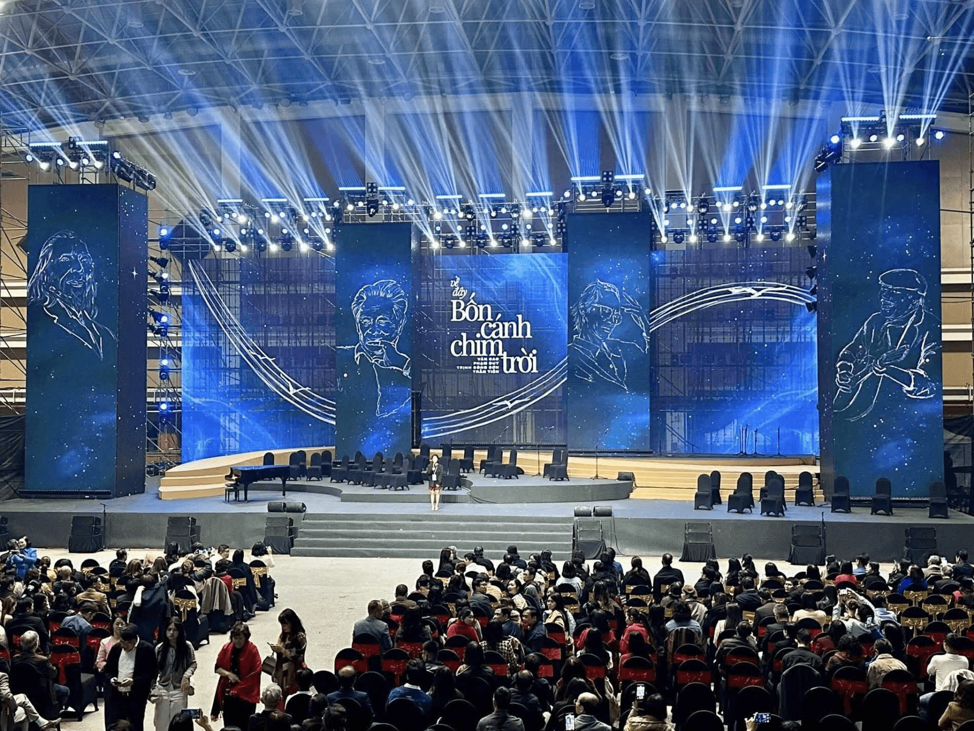 Show diễn đột ngột hủy bỏ: Cần nâng cao trách nhiệm của đơn vị tổ chức chương trình