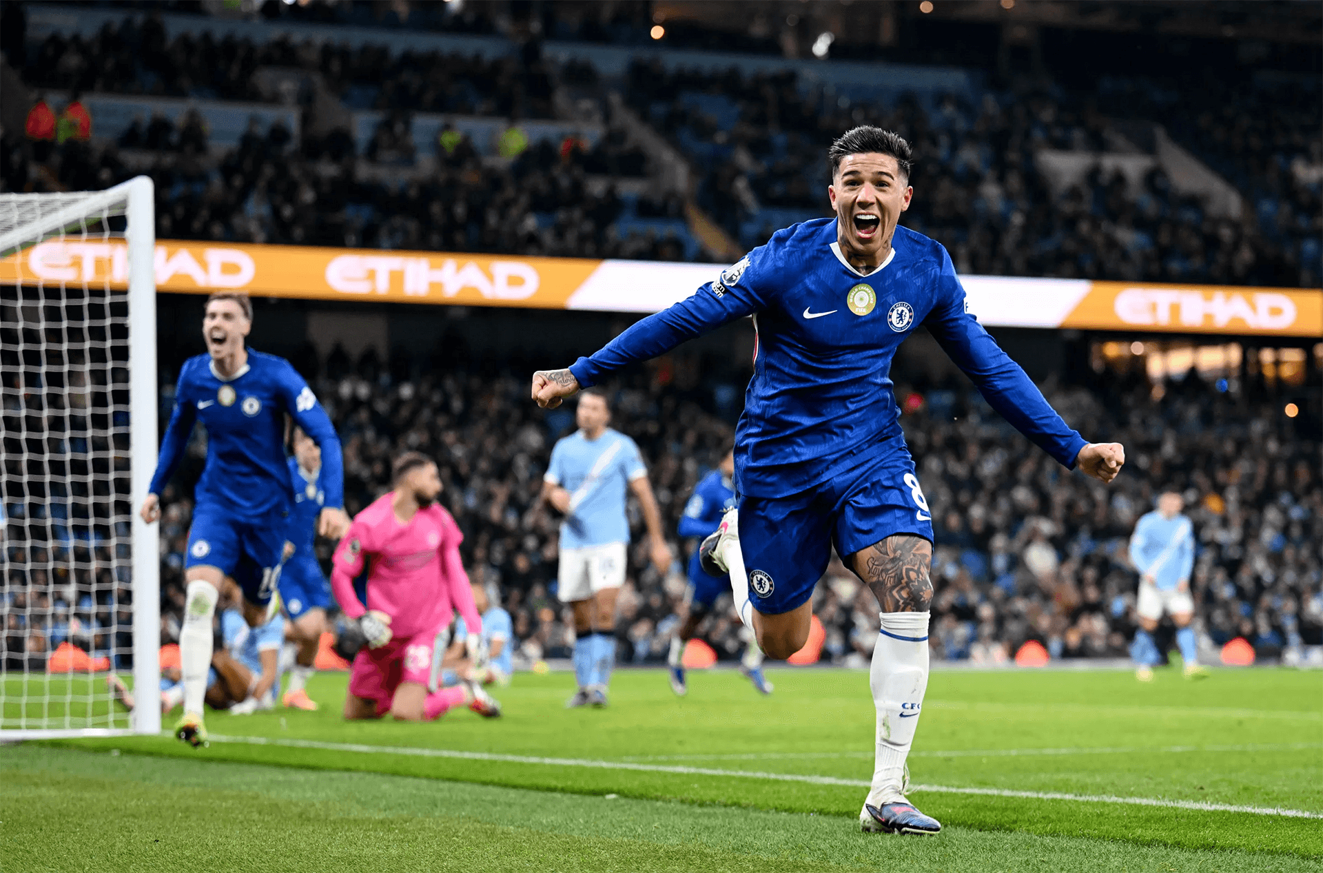 Tin thể thao (5-1): Man City đánh rơi chiến thắng trước Chelsea