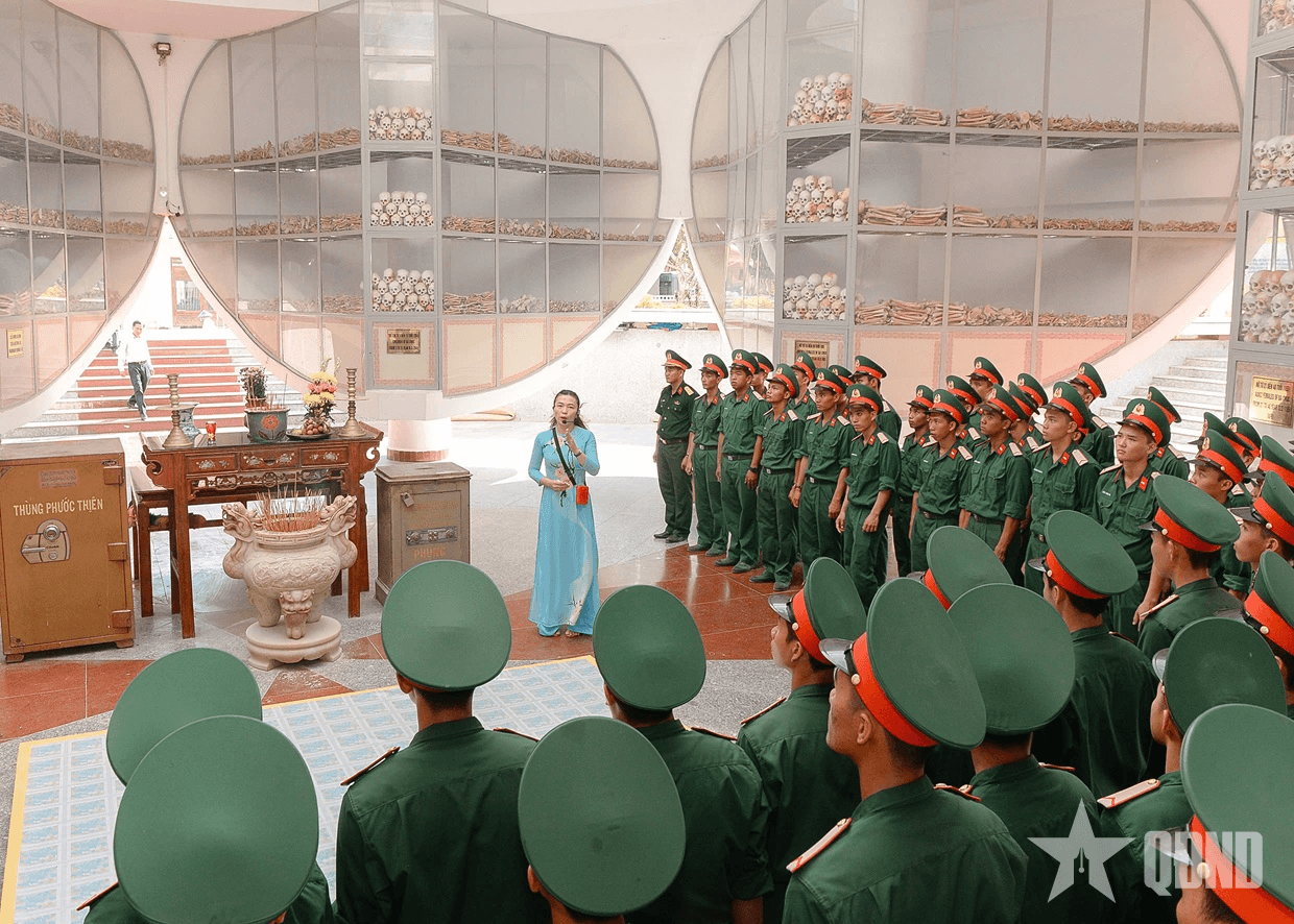 Nhà mồ Ba Chúc - chứng tích tội ác Khmer Đỏ