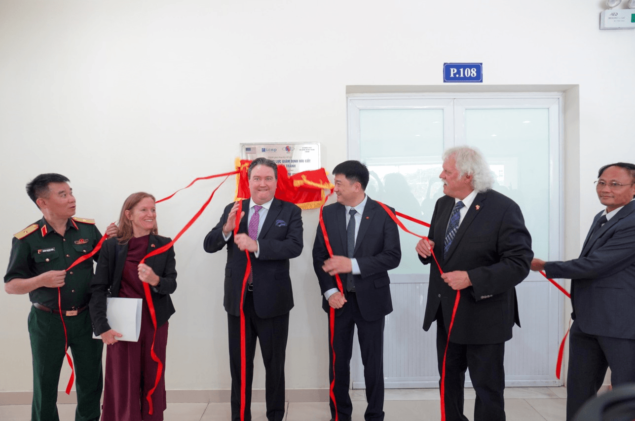 Đại sứ Hoa Kỳ tại Việt Nam Marc Knapper: Việt Nam sẽ mãi là một nơi rất đặc biệt đối với tôi và gia đình tôi