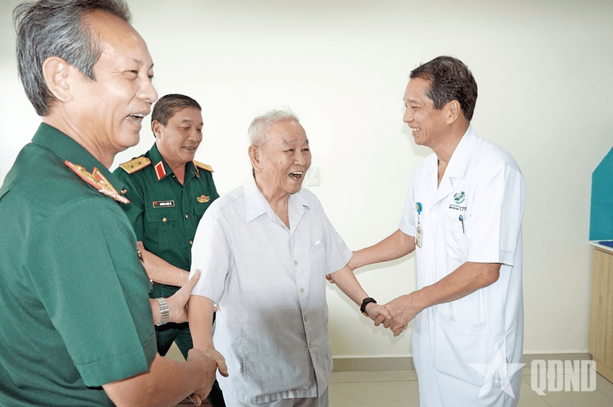 Mãi mãi nhớ về anh